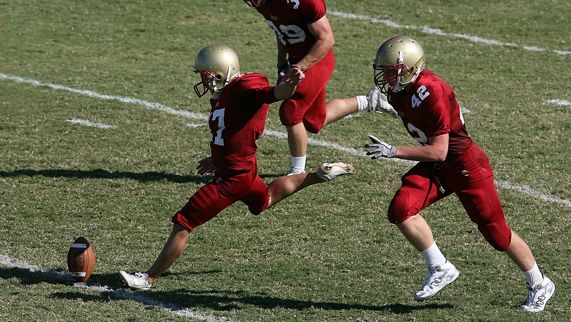 女子足球进入体校合作模式探索教学一体化路径，女子足球学校自主招生